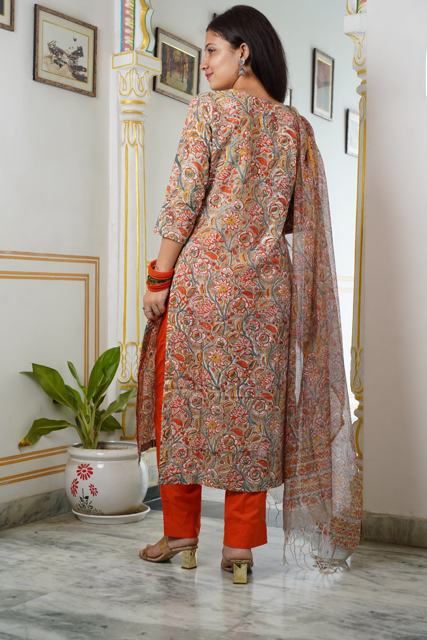 Noor handblock straight fit kurti with plain pant and kota doriya dupatta