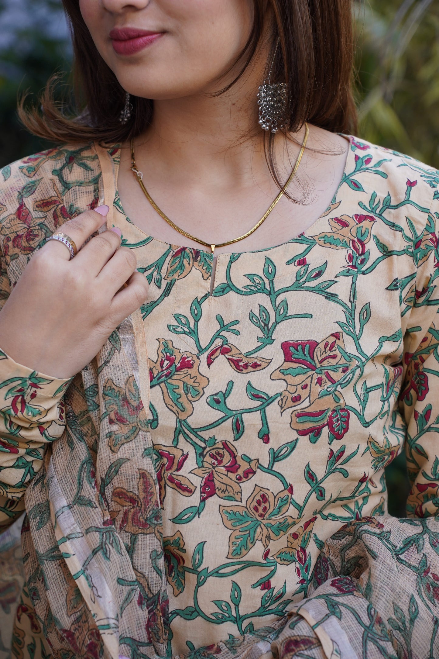 "Falak" Straight Kurta and plan Pant with Kota doriya dupatta
