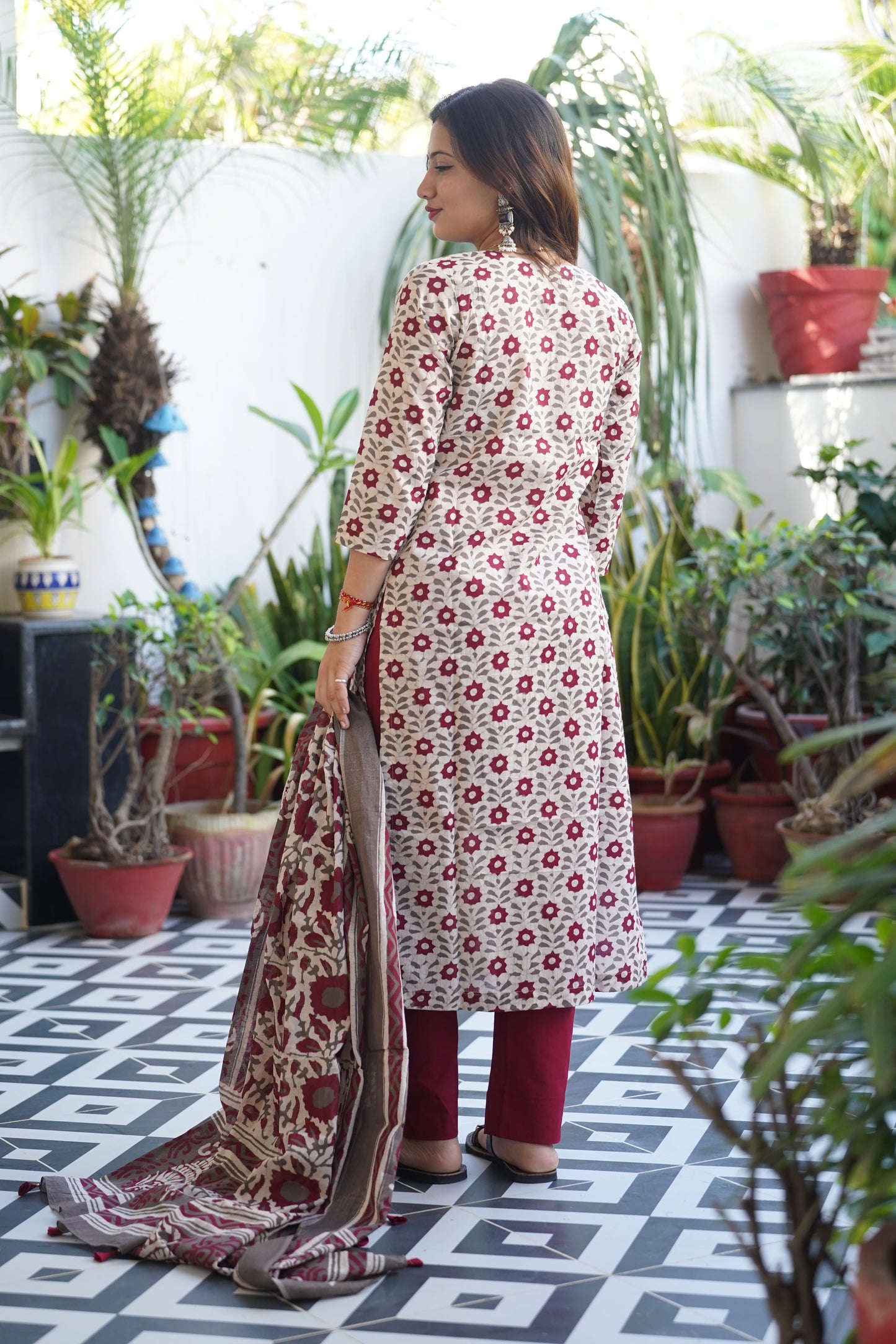 "Madhurima" Block Straight kurti with plain pant and Cotton dupatta