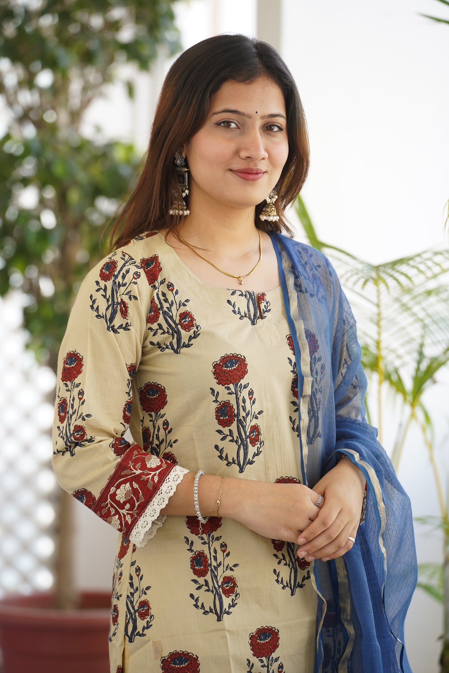 "Sandhya" Block Straight Kurti And Plain Pant With plain Kota Doriya Dupatta