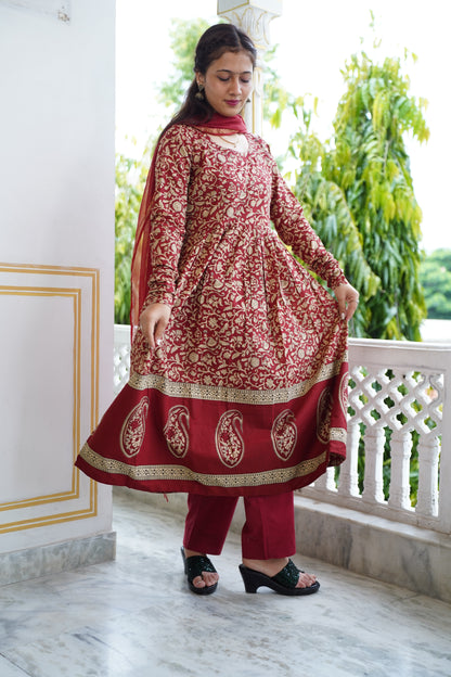 HEER Maroon Cotton Suit Set With Kota Doriya Dupatta