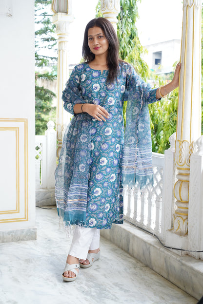Neelgiri handblock straight fit kurti with plain pant and kota doriya dupatta