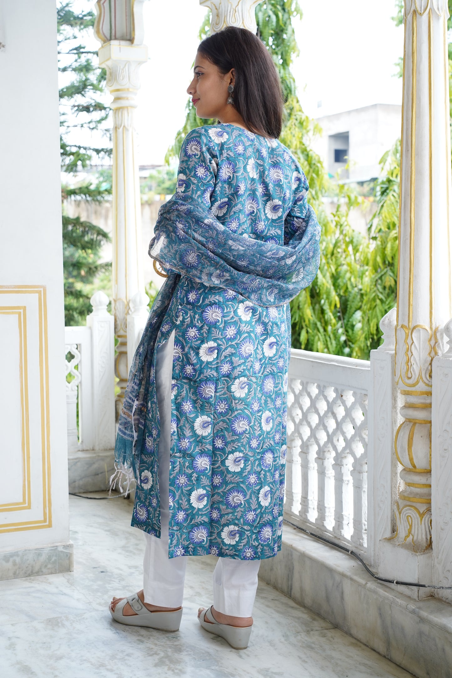 Neelgiri handblock straight fit kurti with plain pant and kota doriya dupatta