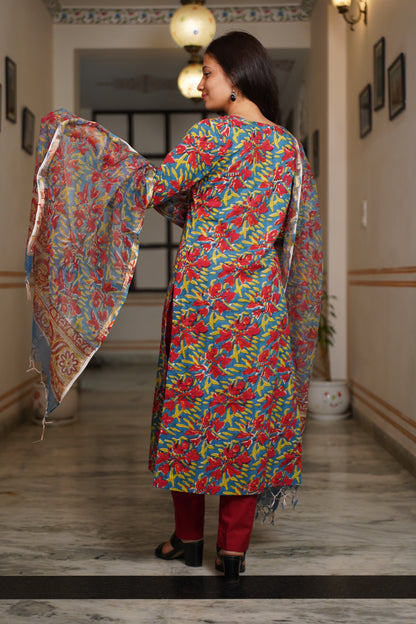 Madhuban handblock straight fit kurti with plain pant and kota doriya dupatta