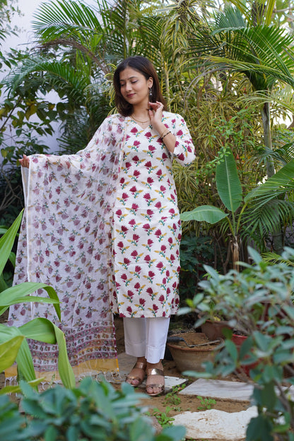 "Fiza" Straight Kurta and plan Pant with Kota doriya dupatta