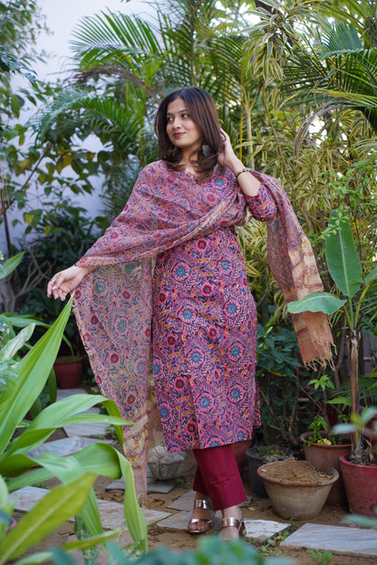 "Mehreen" Straight Kurta and plan Pant with Kota doriya dupatta