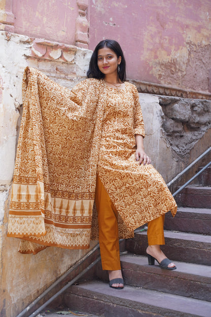 Sunehri Sitara Block Print Straight Kurti with Plain Pant & Cotton Dupatta