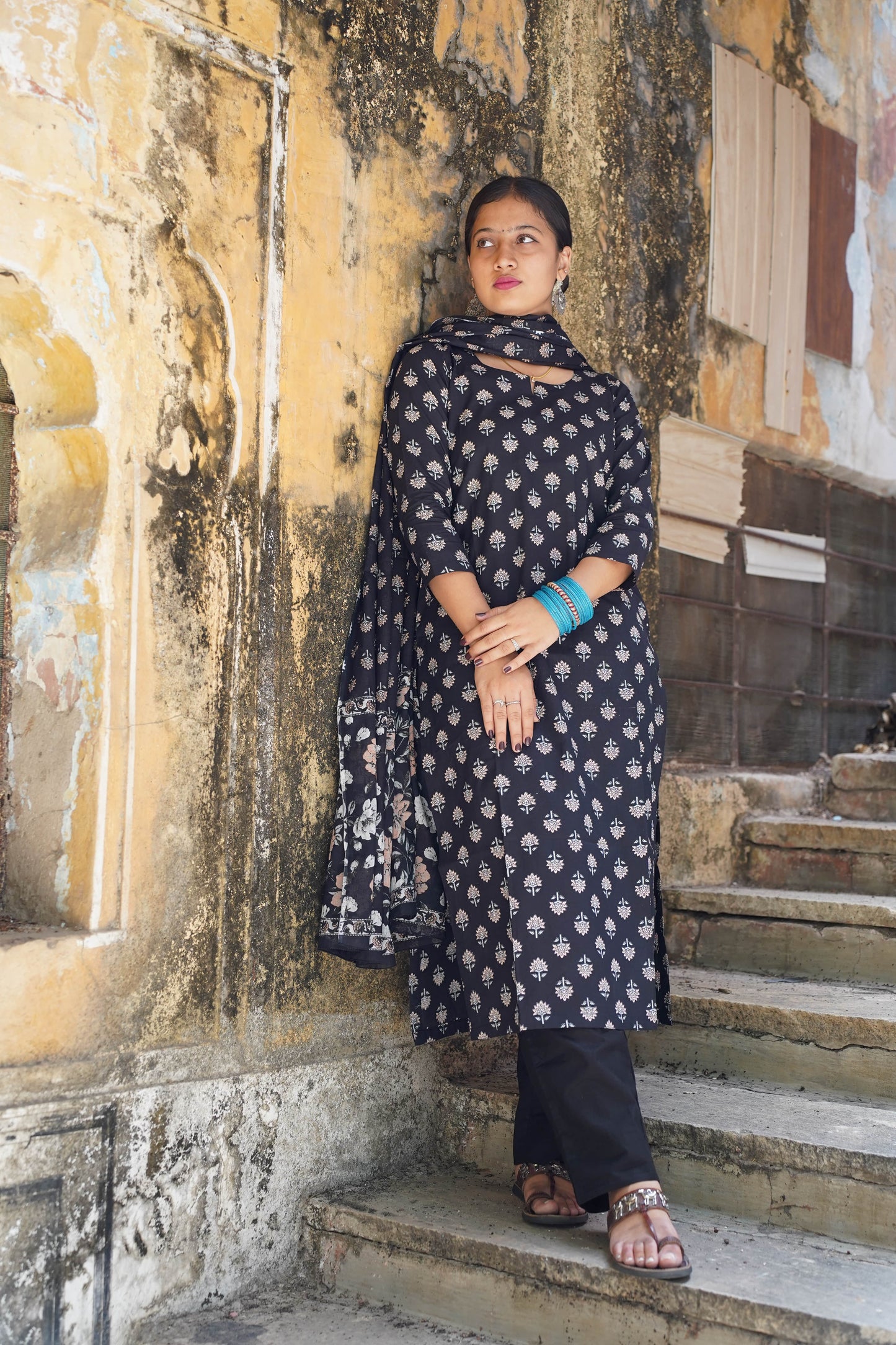 Suramya Block Print Straight Kurti with Plain Pant & Cotton Dupatta