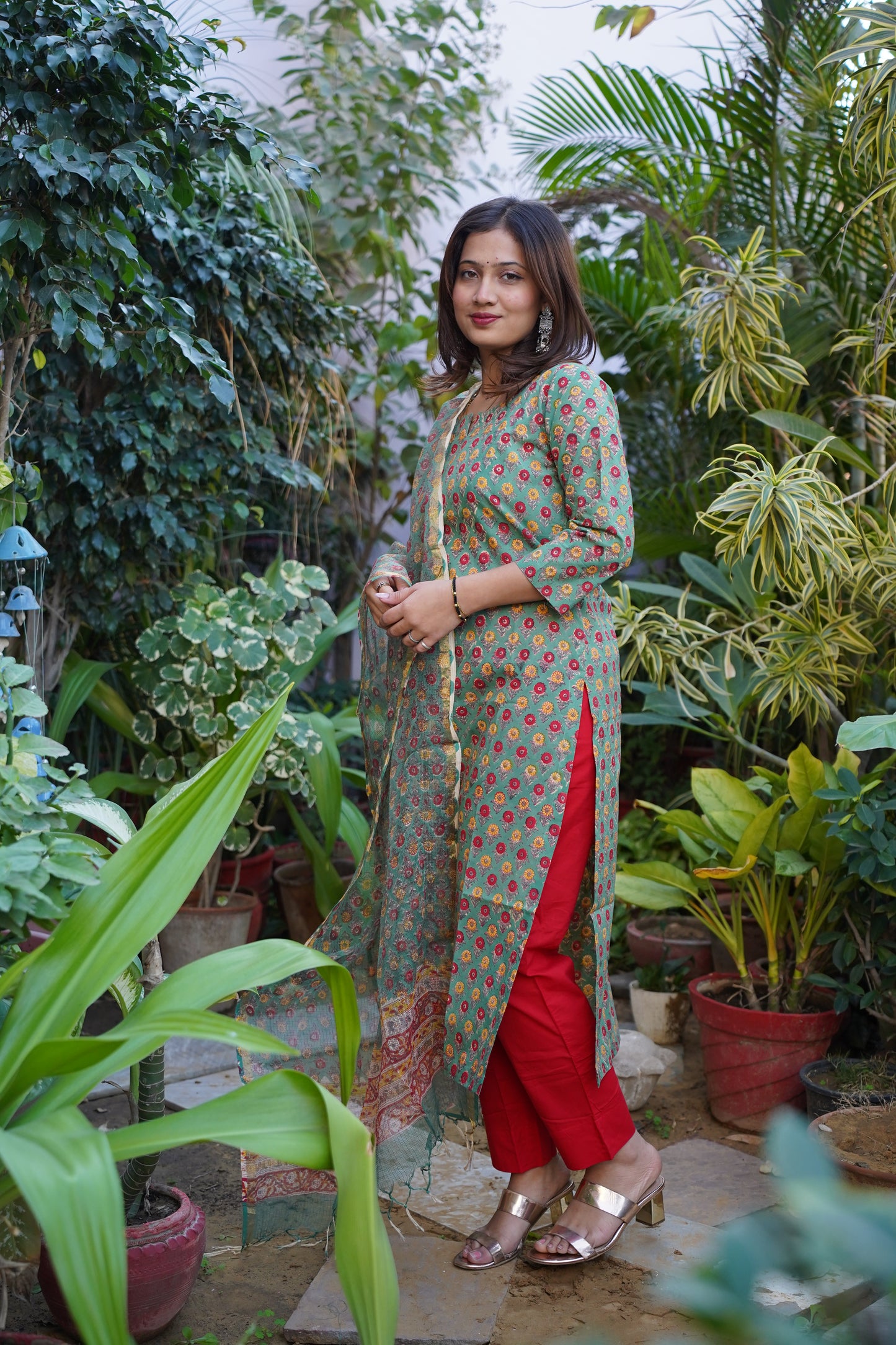 "Heer" Straight Kurta and plan Pant with Kota doriya dupatta