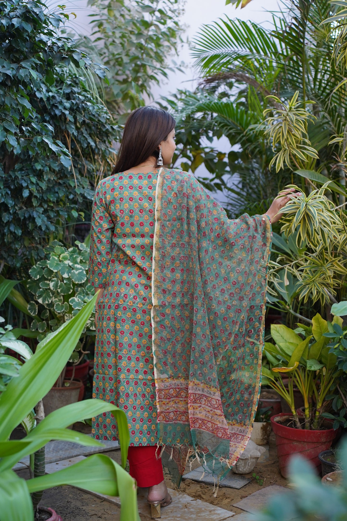 "Heer" Straight Kurta and plan Pant with Kota doriya dupatta