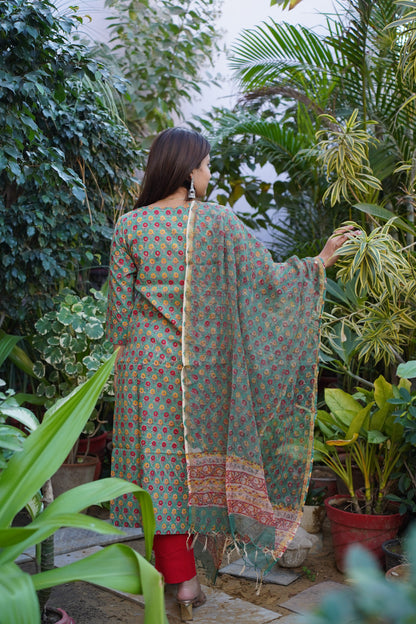 "Heer" Straight Kurta and plan Pant with Kota doriya dupatta