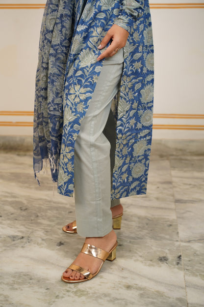 APSARA Handblock Alia Kurti With Plain Pant And Kota Doriya Dupatta