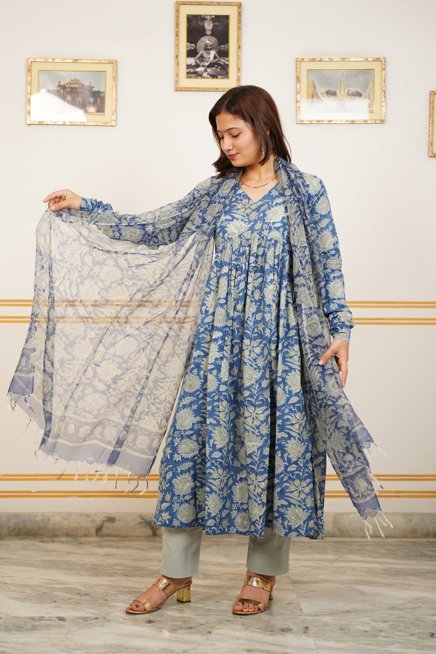 APSARA Handblock Alia Kurti With Plain Pant And Kota Doriya Dupatta