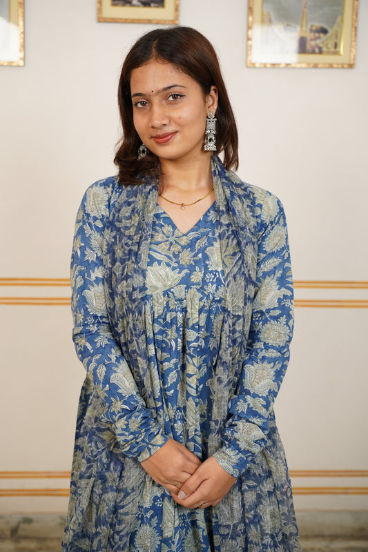 APSARA Handblock Alia Kurti With Plain Pant And Kota Doriya Dupatta