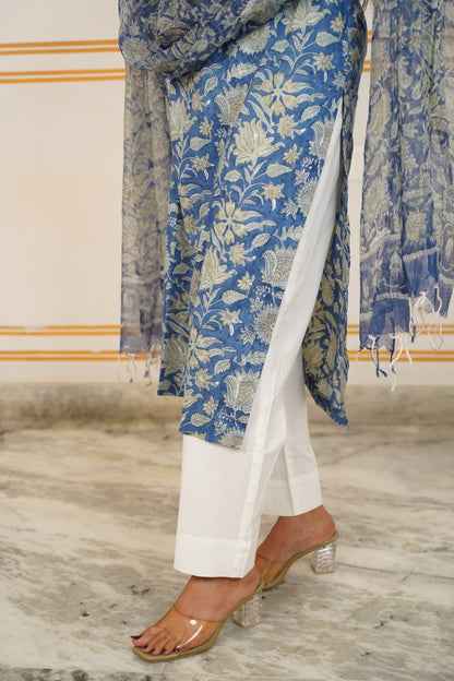 APSARA Handblock Straight Kurti With Plain Pant And Kota Doriya Dupatta