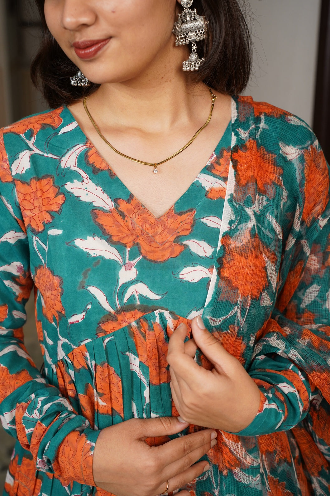 "NYURA"Handblock Alia Kurti With Plain Pant And Kota Doriya dupatta