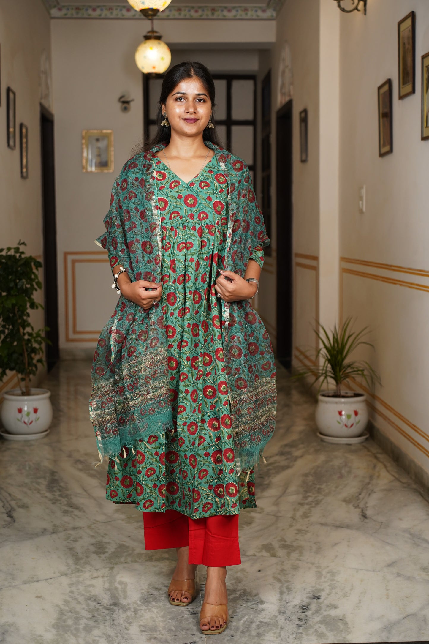 SAKHI Handblock Alia Kurti With Plain Pant And Kota Doriya Dupatta