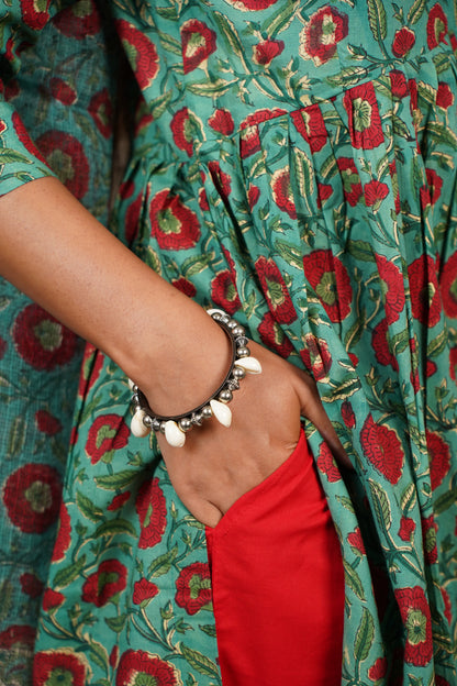 SAKHI Handblock Alia Kurti With Plain Pant And Kota Doriya Dupatta