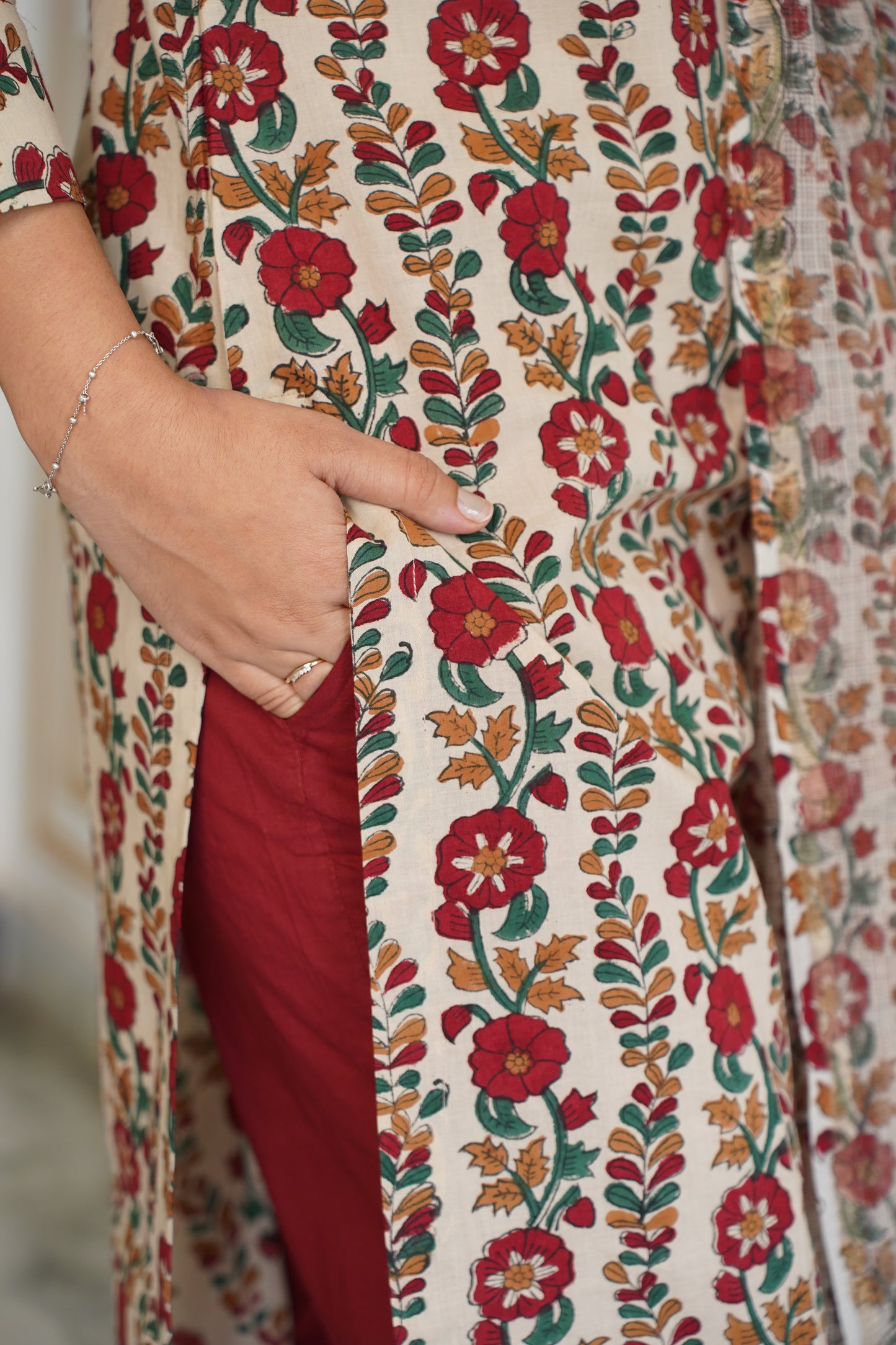 "SIA"Handblock Straight Kurti With Plain Pant And Kota Doriya Dupatta