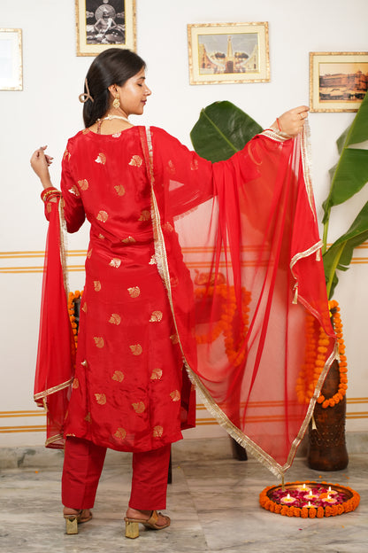 "SINDOOR" HO Silk kurti With Lining and Cotton Silk Pant With Chamunda Chiffon Golden Lace And Tussles Dupatta