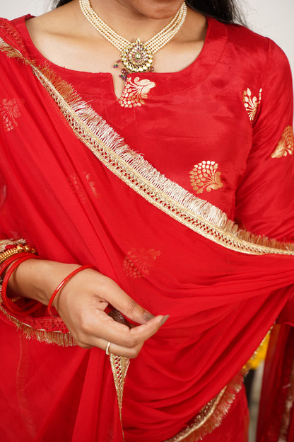 "SINDOOR" HO Silk kurti With Lining and Cotton Silk Pant With Chamunda Chiffon Golden Lace And Tussles Dupatta
