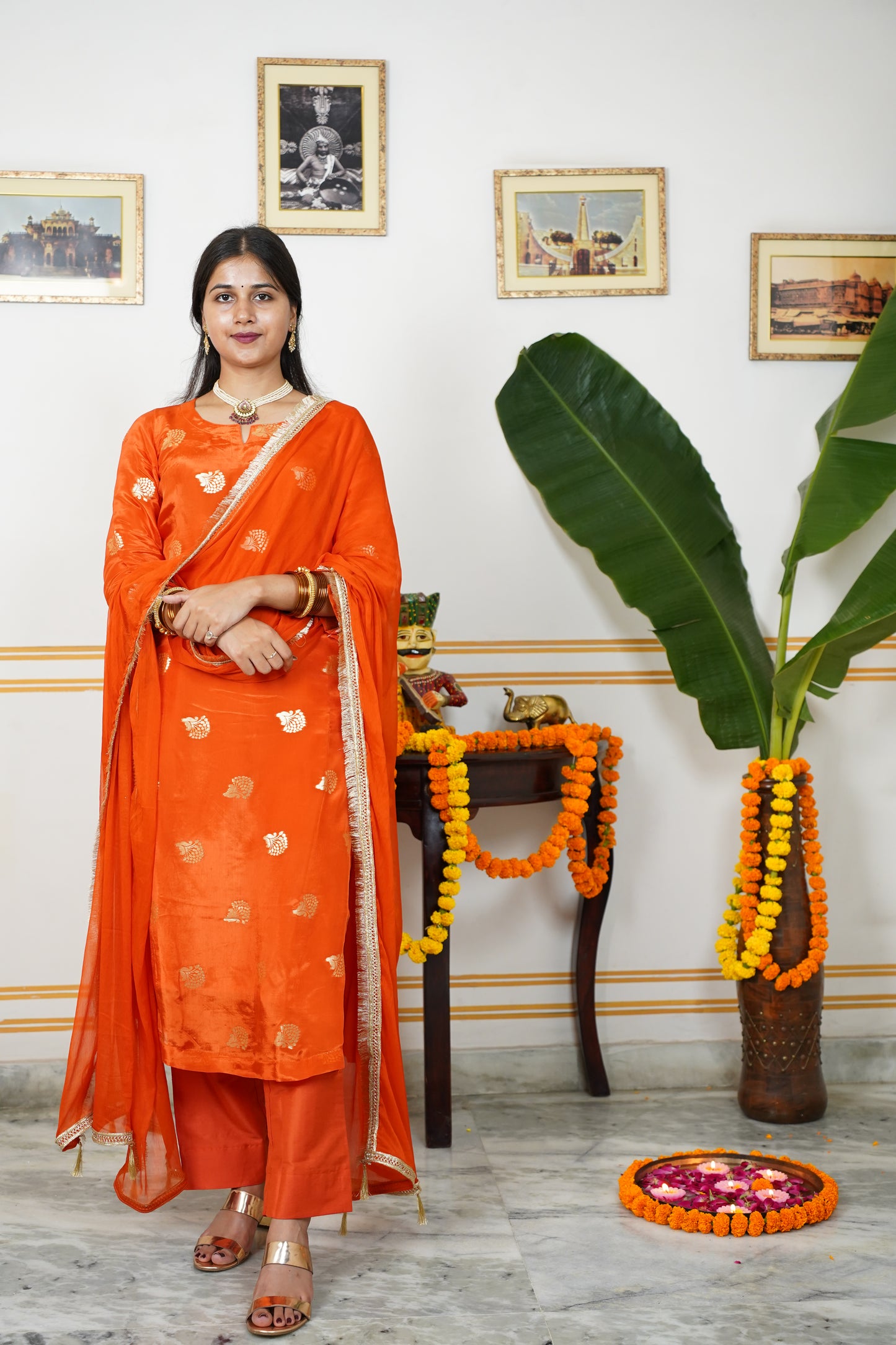 "NAARANGEE" HO Silk Kurti With Lining And Cotton Silk Pant With Chamunda Chiffon Golden Lace And Tussles Dupatta