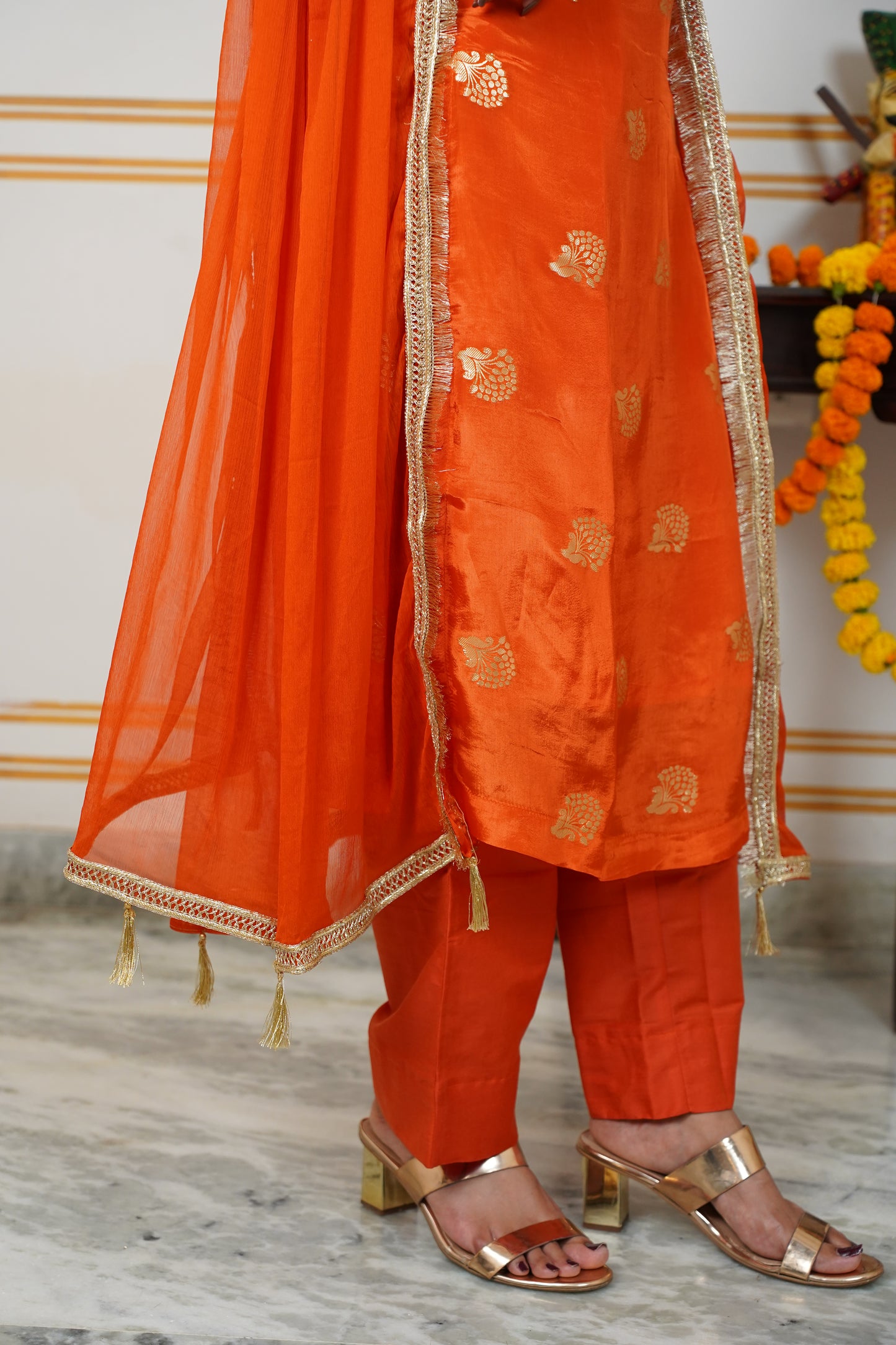 "NAARANGEE" HO Silk Kurti With Lining And Cotton Silk Pant With Chamunda Chiffon Golden Lace And Tussles Dupatta