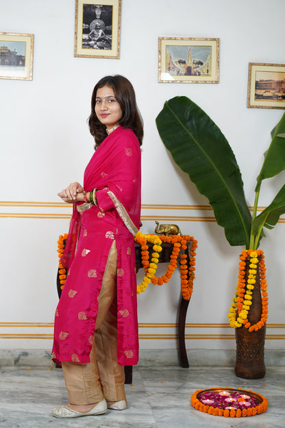 "RANI" HO Silk kurti With Lining and Cotton Silk Pant With Chamunda Chiffon With Golden Lace And Tussles Dupatta