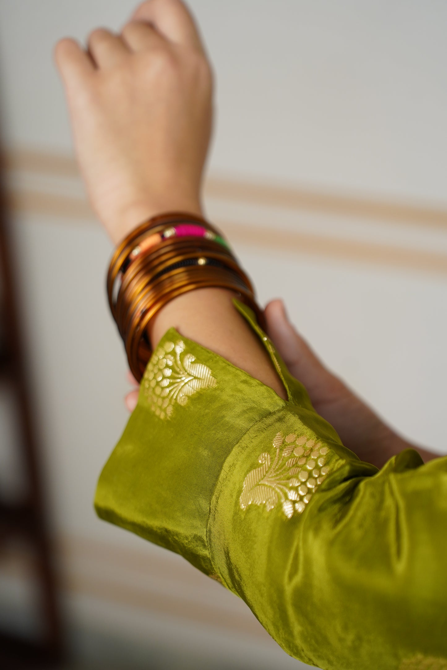 "AMAIRA" HO Silk Kurti With Lining And Cotton Silk Pent With Chamunda Chiffon Golden Lace And Tussles Dupatta