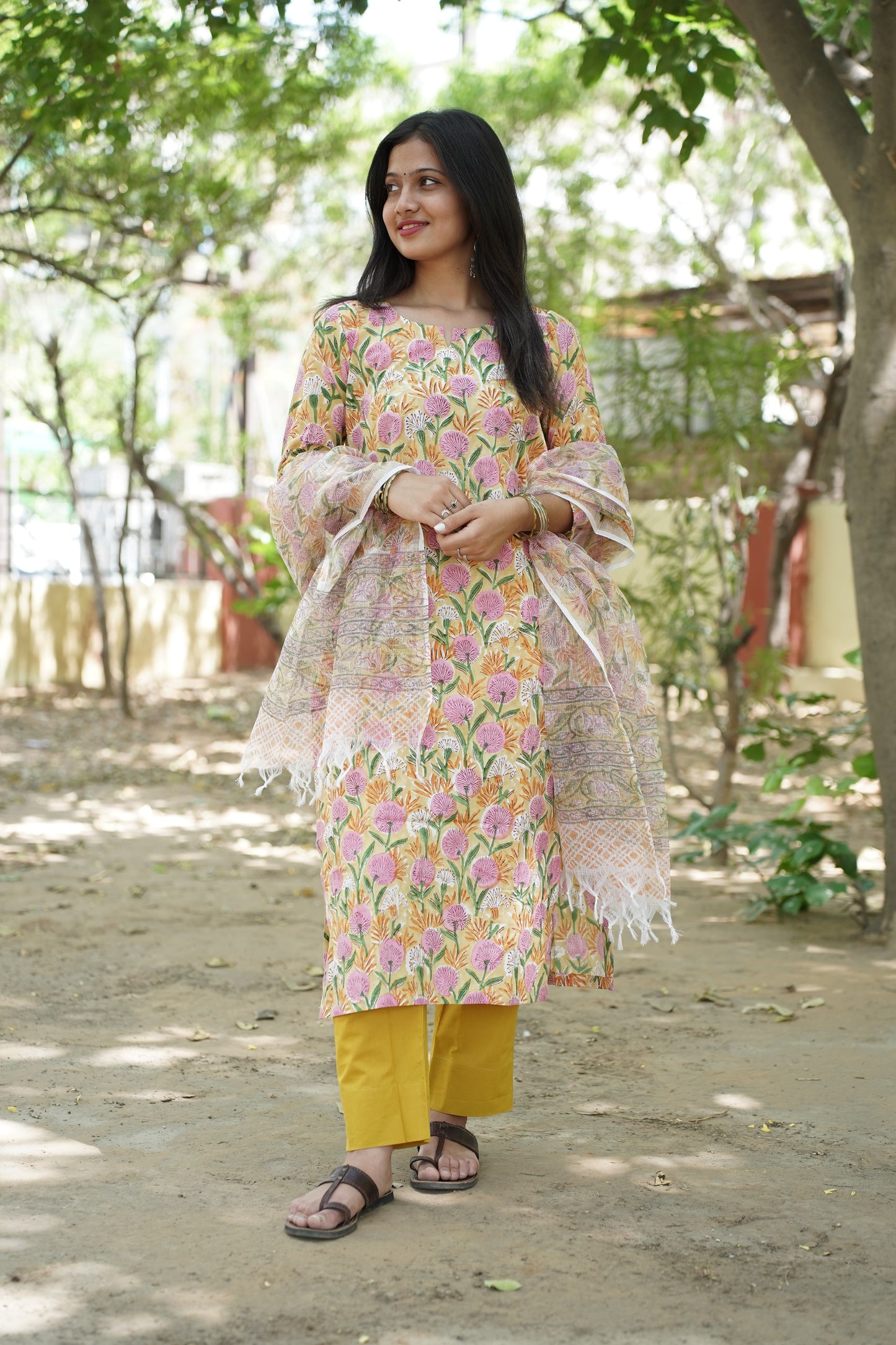 Rasgoola Handblock Print Straight Kurti with Plain Pant & Kota Doriya Dupatta